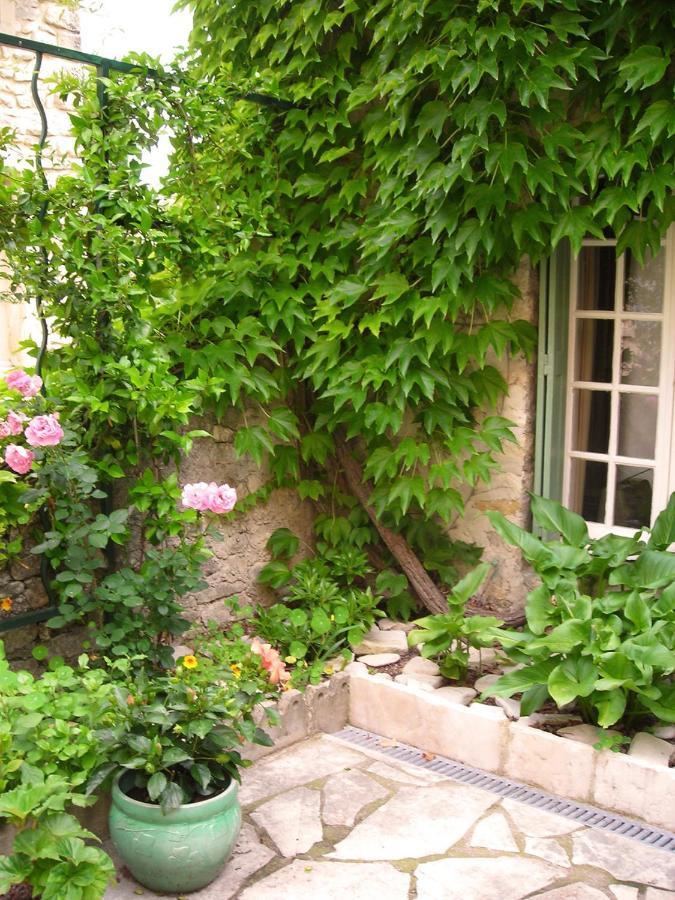 Bed and Breakfast Au Coeur De La Cite Medievale Vaison-la-Romaine Exterior foto